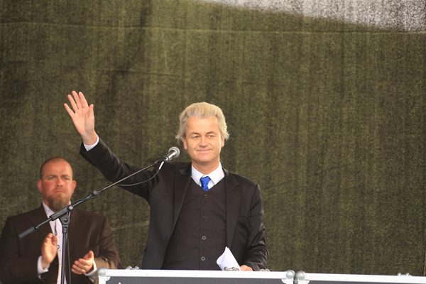 Αποτέλεσμα εικόνας για στις ολλανδικές εκλογές να βγει πρώτο κόμμα το φασιστικό